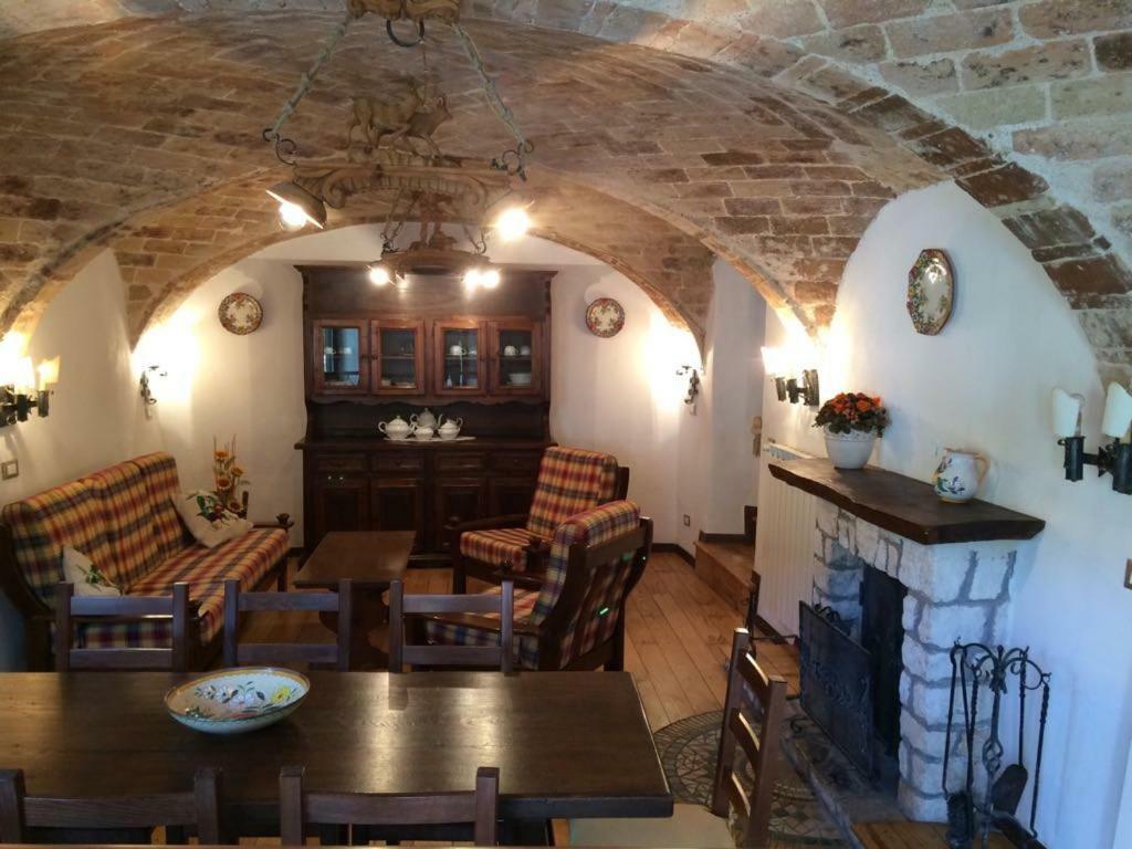 Casa Laura Villa Castel del Monte  Luaran gambar